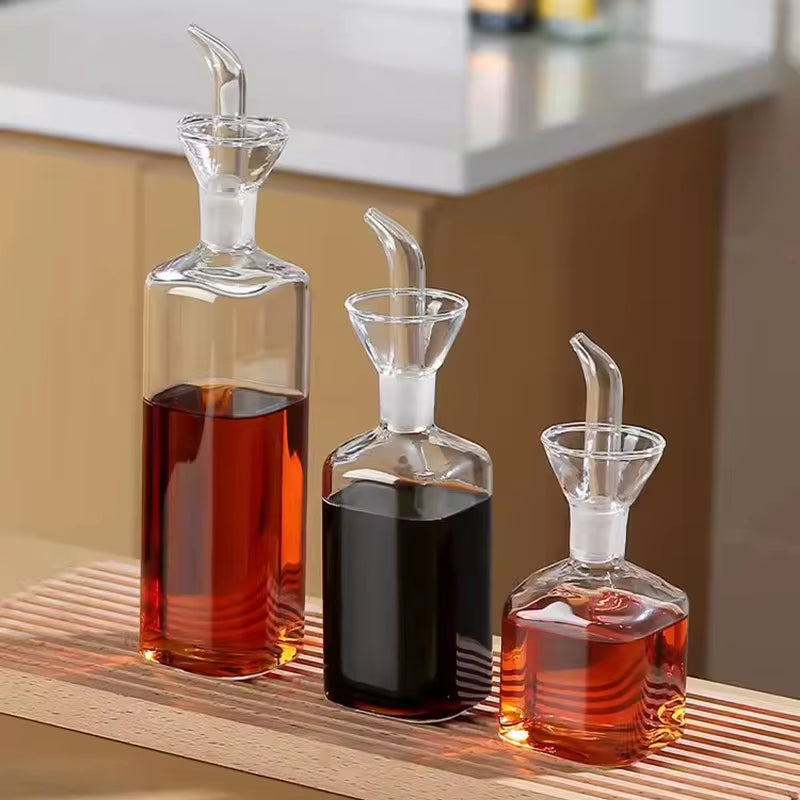 2025 High Borosilicate Glass Oil Pot Household Leak-Proof Oil & Vinegar Pots Kitchen Soy Sauce Pot Tank Seasoning Bottle Hot